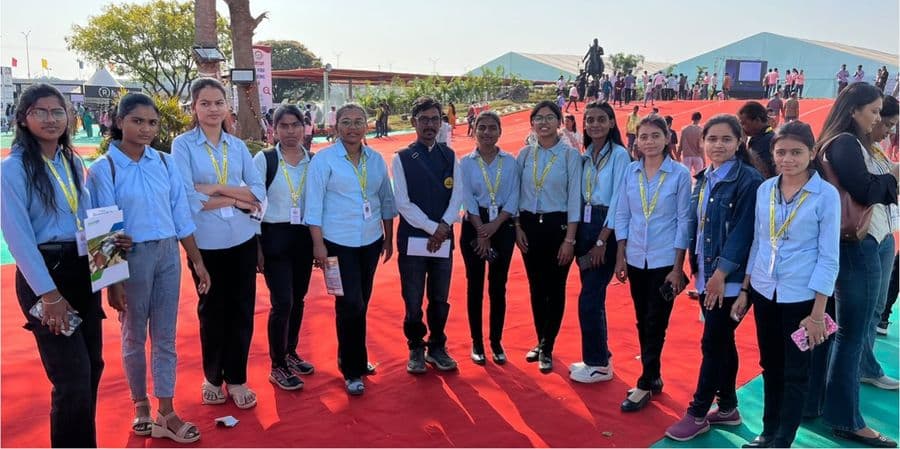 On the red carpet at the Marathwada Expo